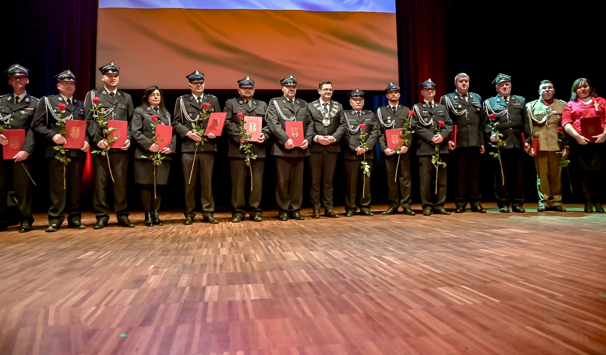 Honorowe tytuły trafiły w ręce zasłużonych dla gminy Strzegom [FOTO] 